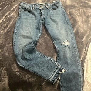 Women’s Levi jeans